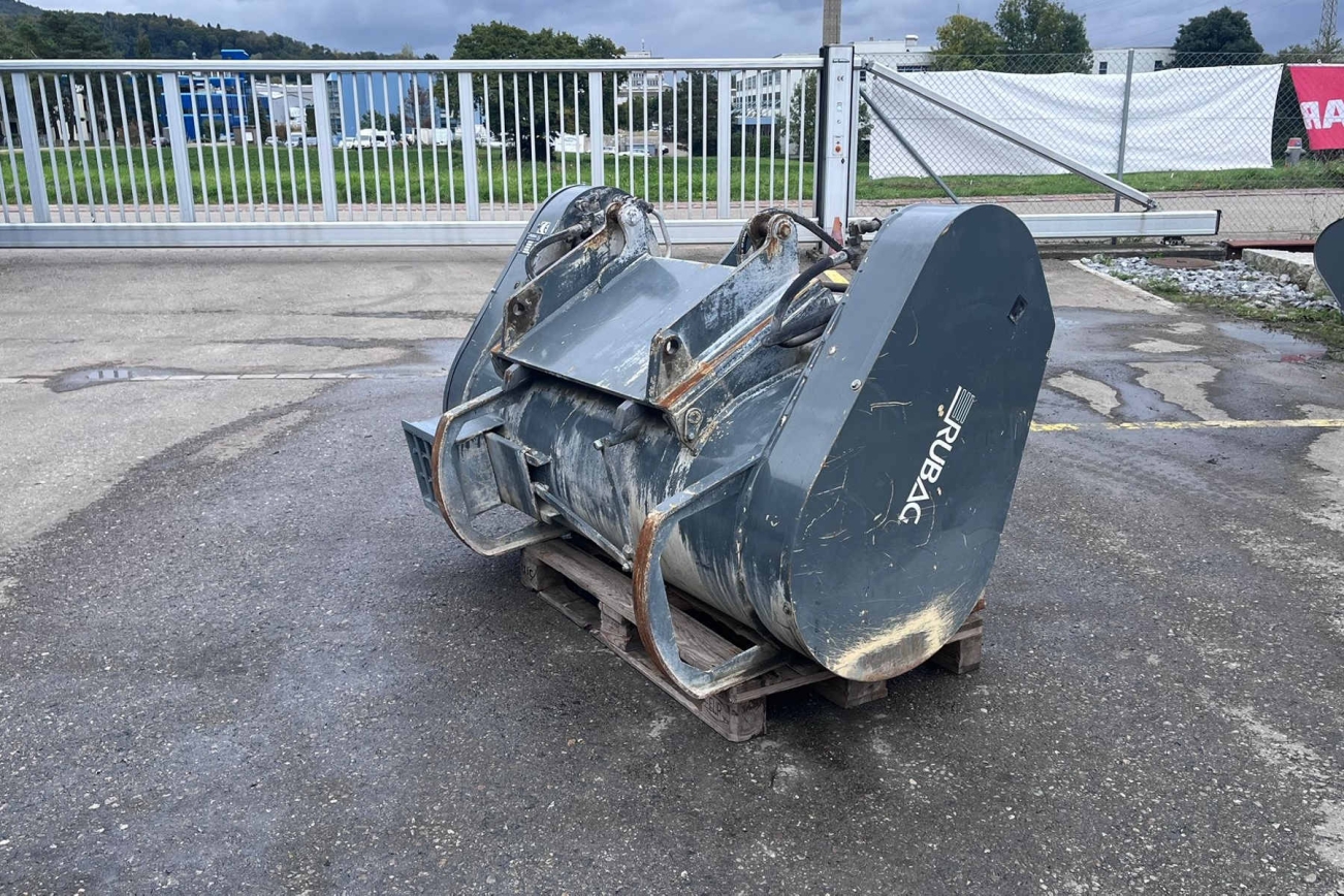 Michaelis Schaufel hinten rechts