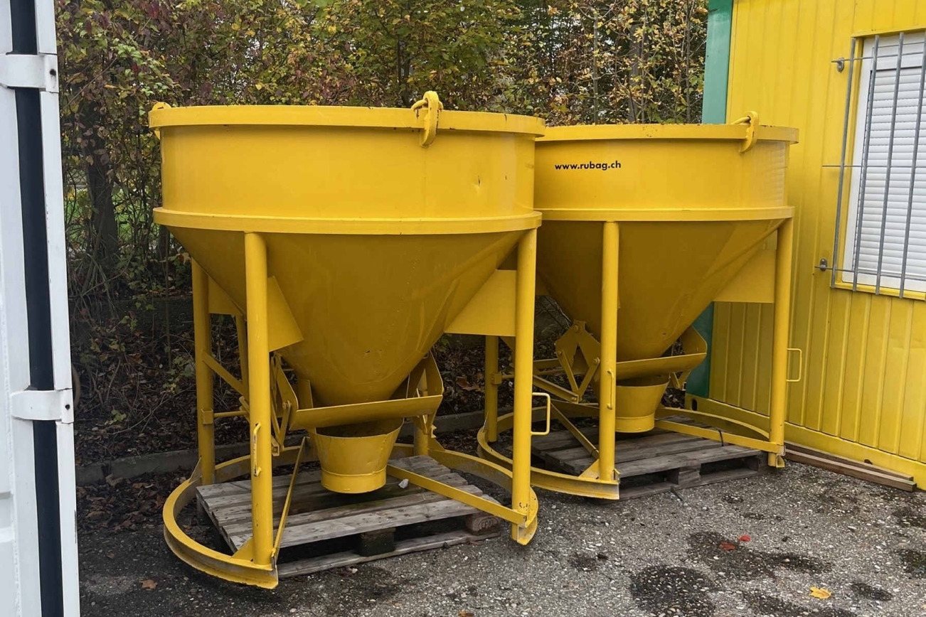 RUBAG Betonkübel BSA1500 in gelb von vorne